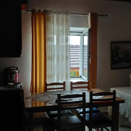 Konaku Zenelaj Selcke E Madhe Memaliaj Appartement