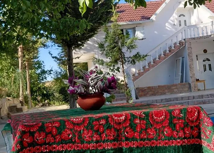 Apartment Konaku Zenelaj Selcke E Madhe Memaliaj *