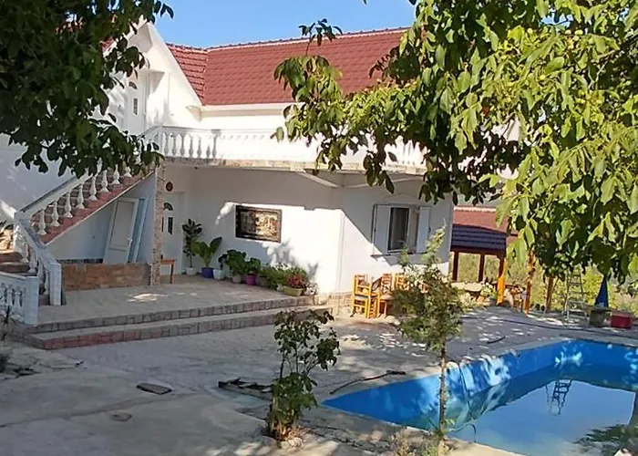 Konaku Zenelaj Selcke E Madhe Memaliaj Appartement *